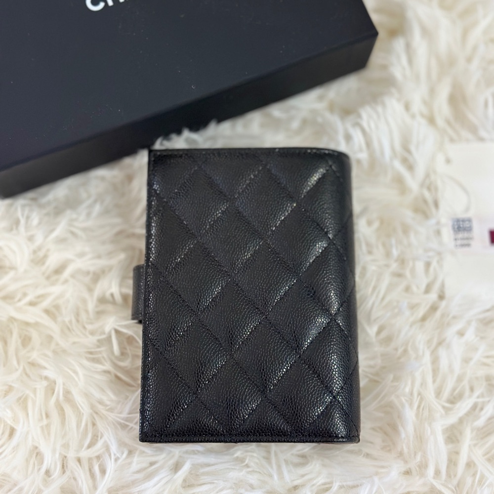 Chanel Classic Passport Cover and Wallet 2 in 1 - Picture 3 of 5